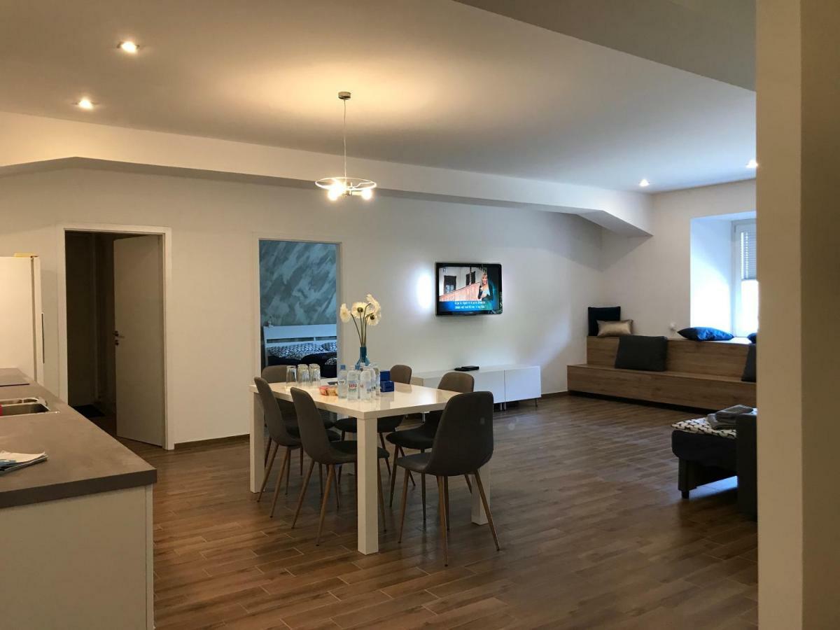 Jure Apartment In Любляна Экстерьер фото